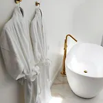 Panzió Cha Cha De Loup Luxe - Vakantiewoning 4*
