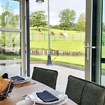 Panzió Cha Cha De Loup Luxe - Vakantiewoning 4*