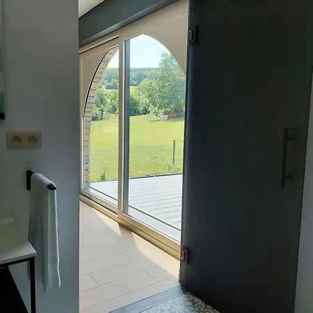 Cha Cha De Loup-b&b-vakantiewoning Met Verwarmd Binnenzwembad En Groot Zonneterras In De Ardennen 4*