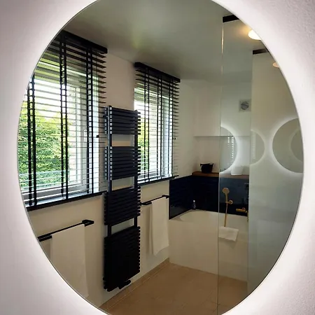 Cha Cha De Loup-b&b-vakantiewoning Met Verwarmd Binnenzwembad En Groot Zonneterras In De Ardennen 4*