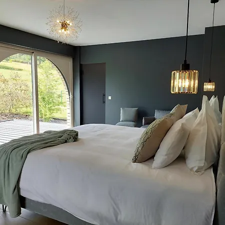 Cha Cha De Loup-b&b-vakantiewoning Met Verwarmd Binnenzwembad En Groot Zonneterras In De Ardennen Rendeux
