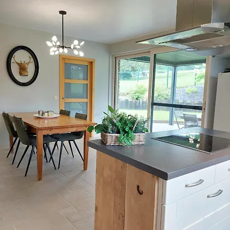 Cha Cha De Loup-b&b-vakantiewoning Met Verwarmd Binnenzwembad En Groot Zonneterras In De Ardennen Bed and Breakfast 4*