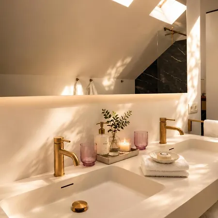 Cha Cha De Loup-b&b-vakantiewoning Met Verwarmd Binnenzwembad En Groot Zonneterras In De Ardennen 4*