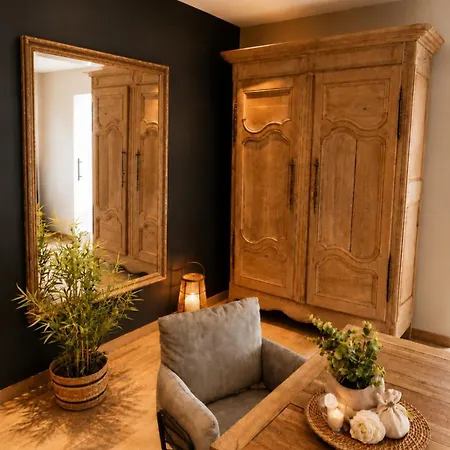 Bed and Breakfast Cha Cha De Loup-b&b-vakantiewoning Met Verwarmd Binnenzwembad En Groot Zonneterras In De Ardennen 4*
